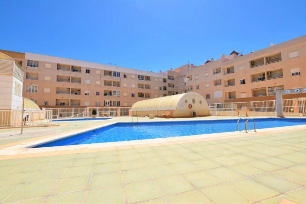 Top Floor Torrevieja Center Apartment Екстериор снимка